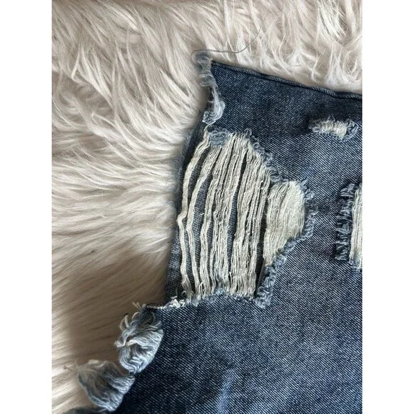 Forever 21 Blue Jean Concert Shorts Womens 30 Mid Rise Slim Fit Jorts Daisy - Picture 4 of 8